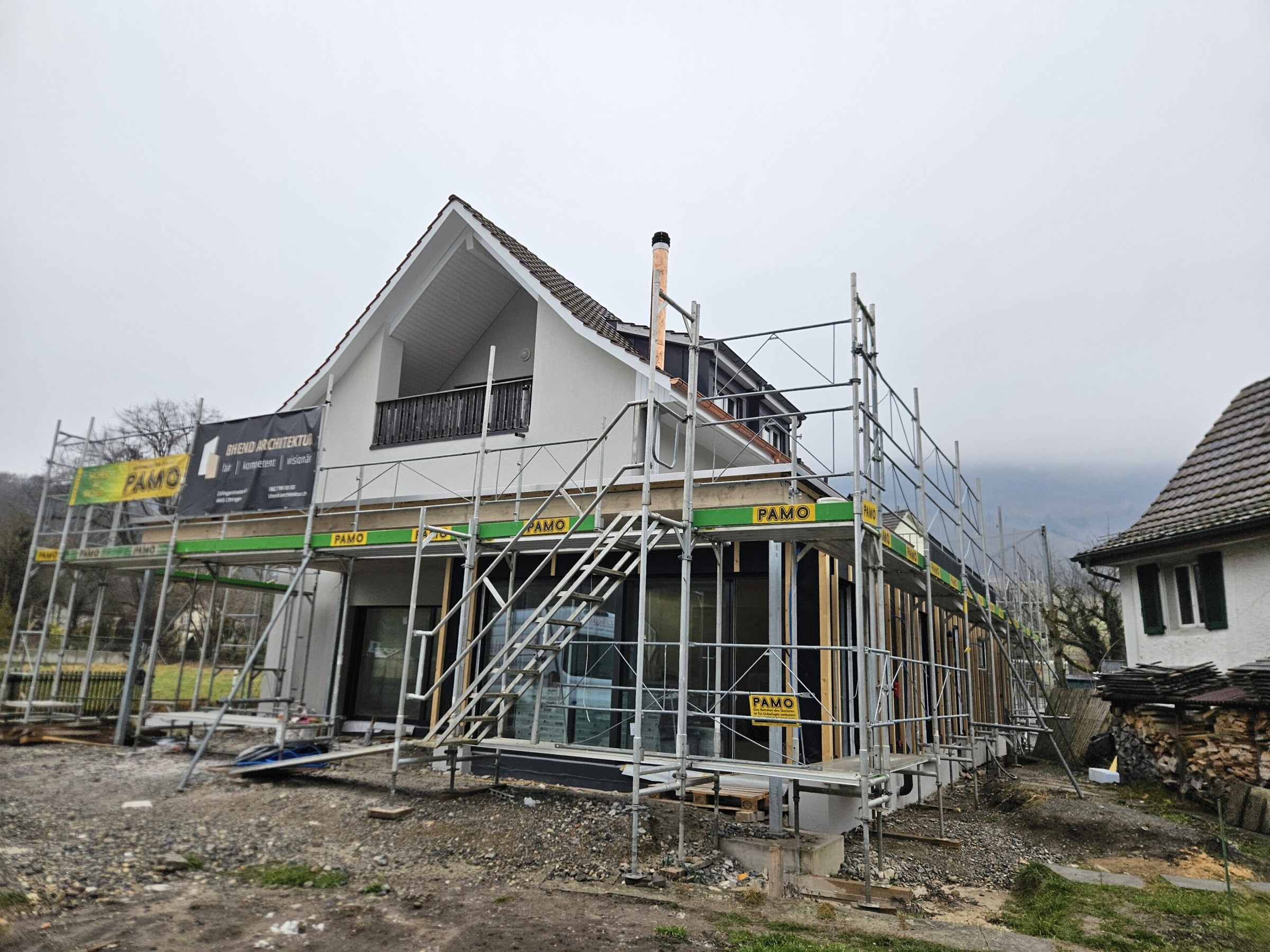 Umbau Mehrfamilienhaus