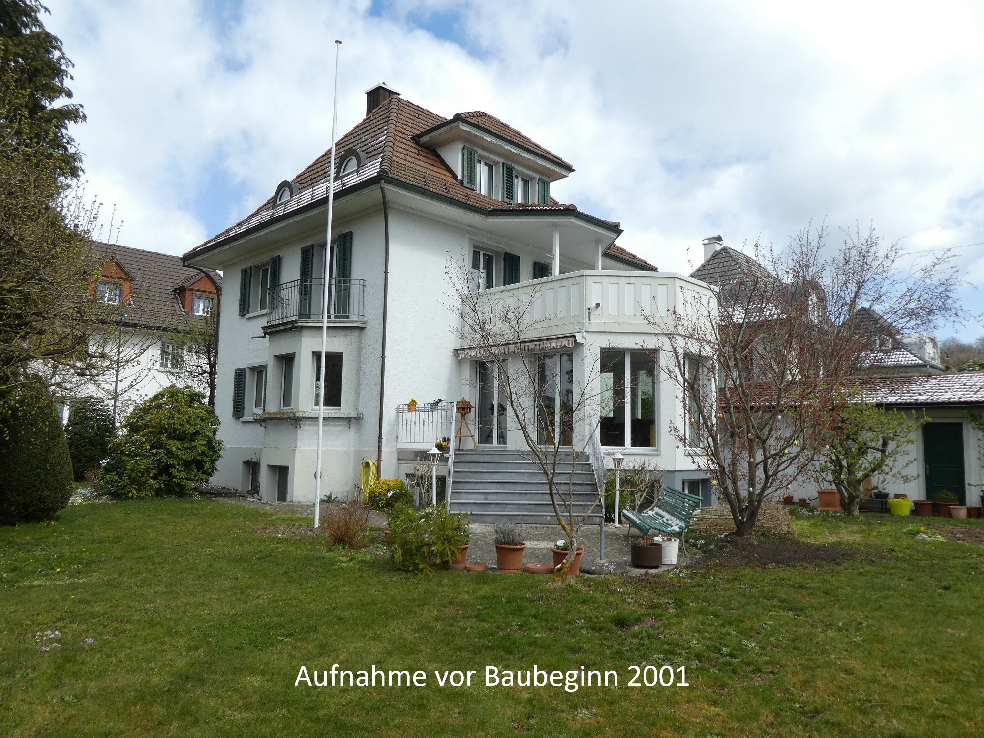 Erneuerung Einfamilienhaus und Umgebung